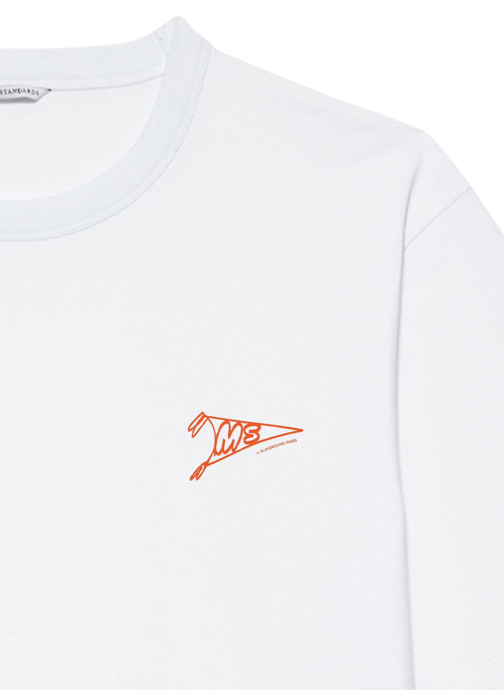 t shirt playground x maison standards print poitrine rouge