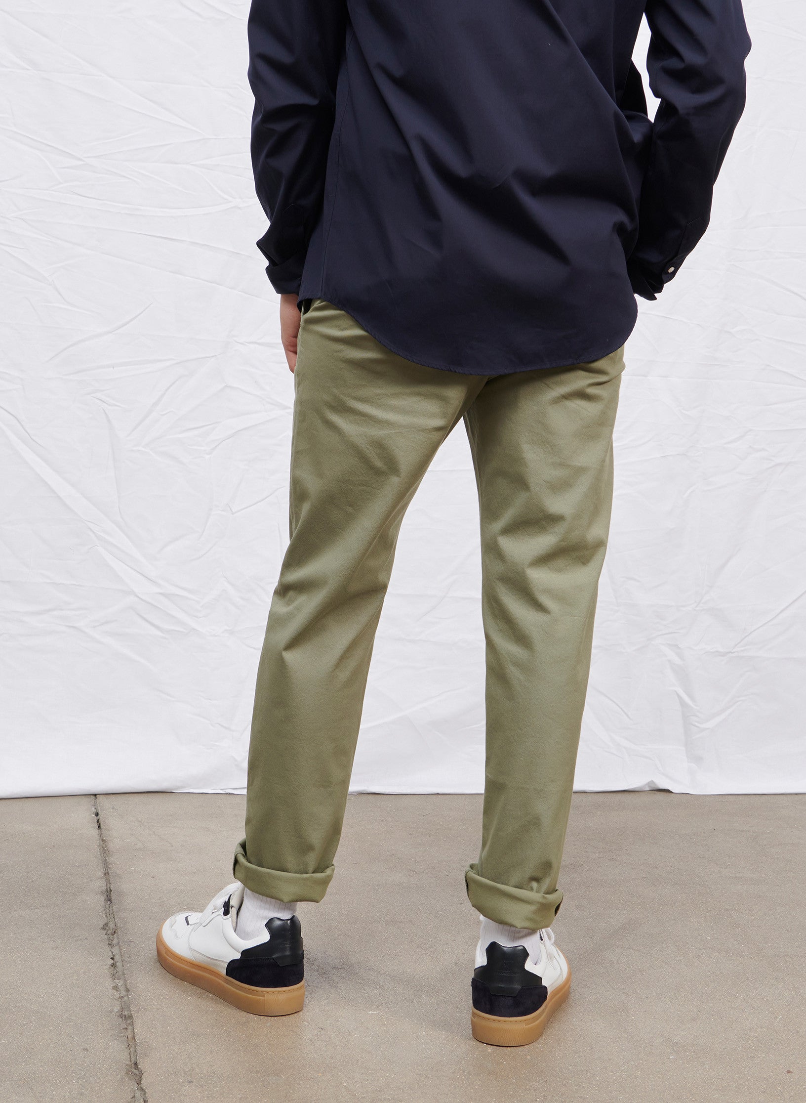 chino light kaki homme