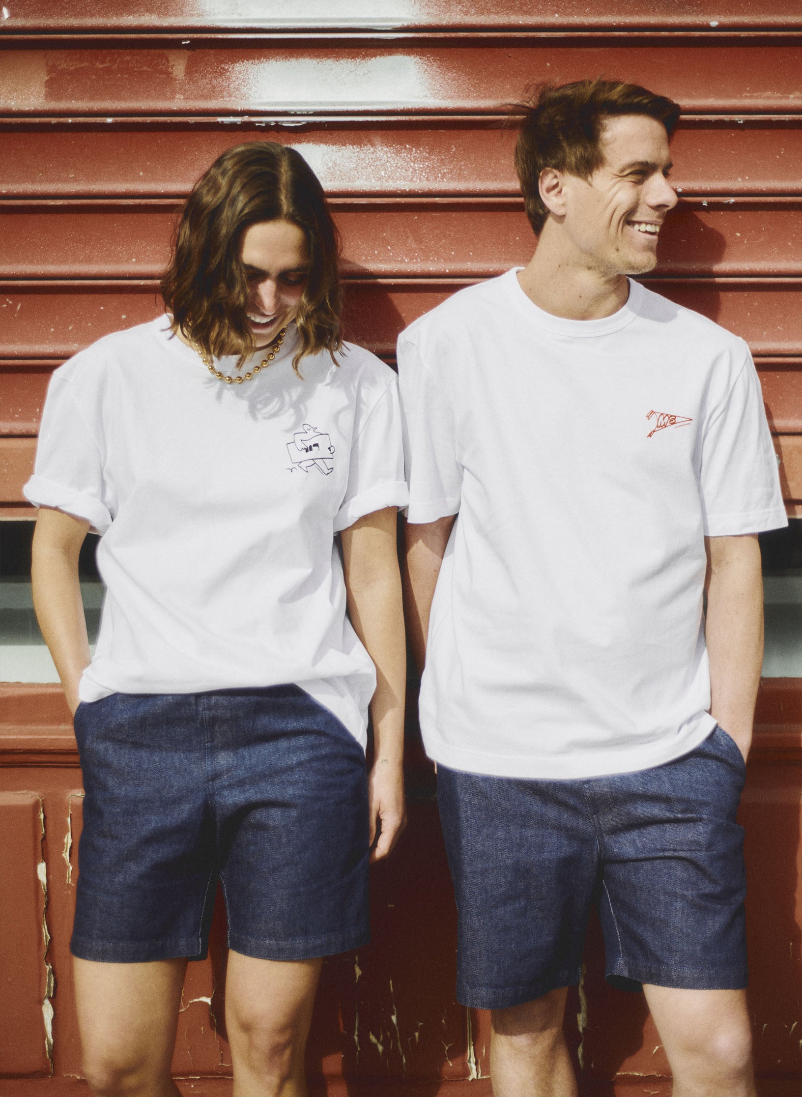 t shirt playground x maison standards print logo blanc collaboration artiste